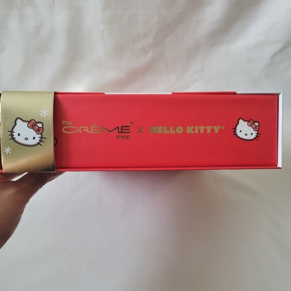 Hello Kitty x the Creme Shop Gift Set Collab•Silk Sleep Mask •Headband•Bath Bomb - Picture 3 of 10